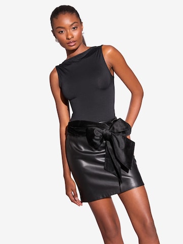 Lipsy Rok in Zwart: voorkant