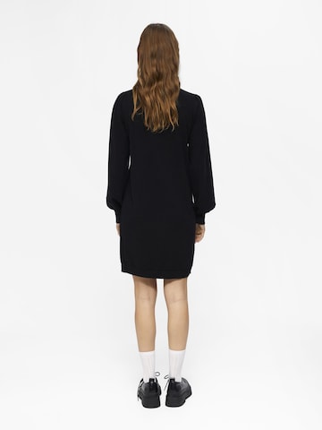 Robes en maille 'THESS' OBJECT en noir