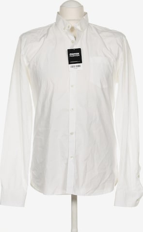 Closed Button Up Shirt in M in White: front