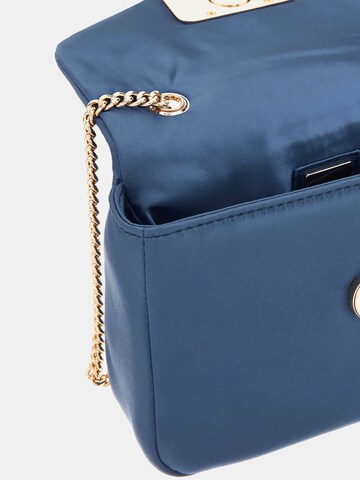 GUESS Umhängetasche 'Prue' in Blau