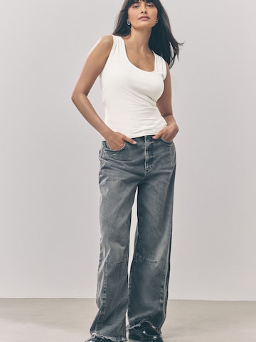 Top di Next in bianco