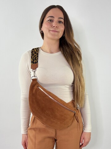 lePelou Fanny Pack 'PANTHERA' in Brown