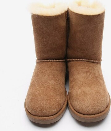 UGG Dress Boots in 36 in Brown