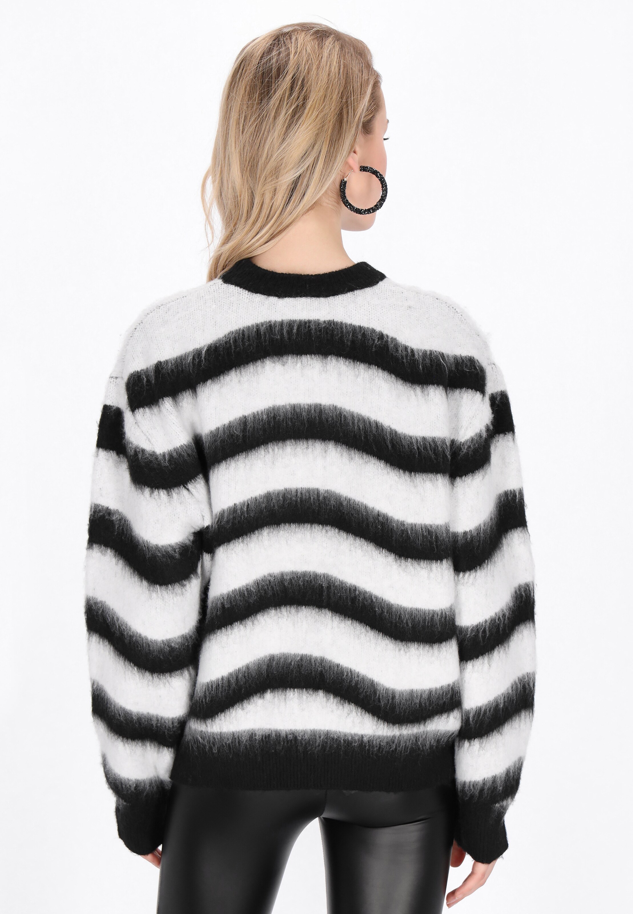 myMo ROCKS Sveter - Čierna