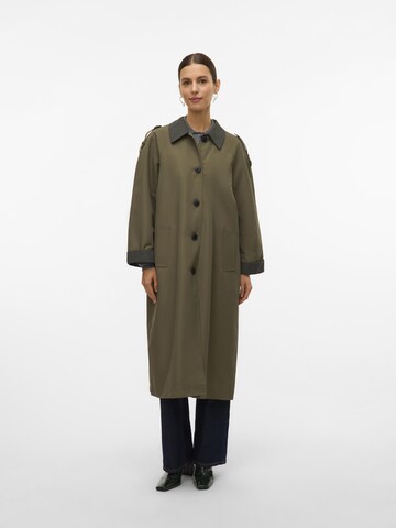 Manteau mi-saison 'LUCIAMARIA ' VERO MODA en vert