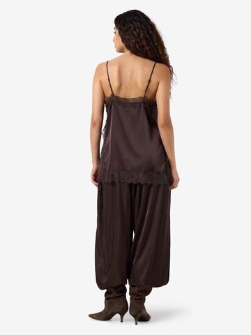 Top 'NMLouise' di Noisy may in marrone
