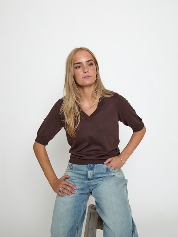 minus Top 'Milla' – hnědá