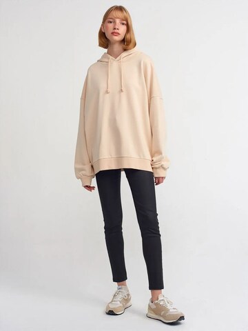 Dilvin Sweatshirt in Beige