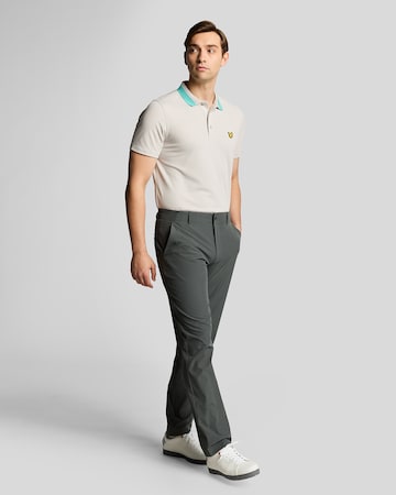 Regular Pantalon Lyle & Scott en gris
