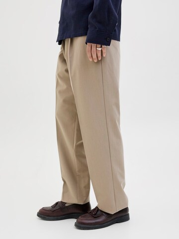 JACK & JONES Loose fit Pleat-Front Pants 'JPRCCKarl JJCameron' in Grey
