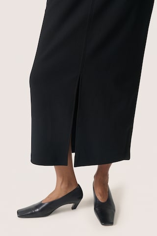 Jupe 'Bea' SOAKED IN LUXURY en noir