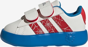 ADIDAS SPORTSWEAR - Calzado deportivo 'Adidas x Marvel Spider-Man Grand Court' en blanco: frente