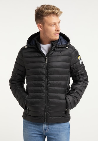 MO Between-Season Jacket in Black: front