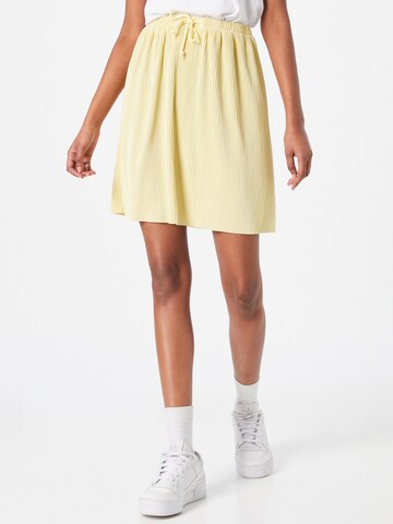 Urban Classics Skirt in Yellow: front
