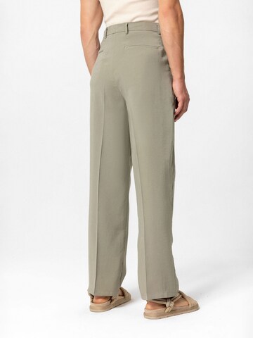 Loosefit Pantalon à pince Antioch en vert