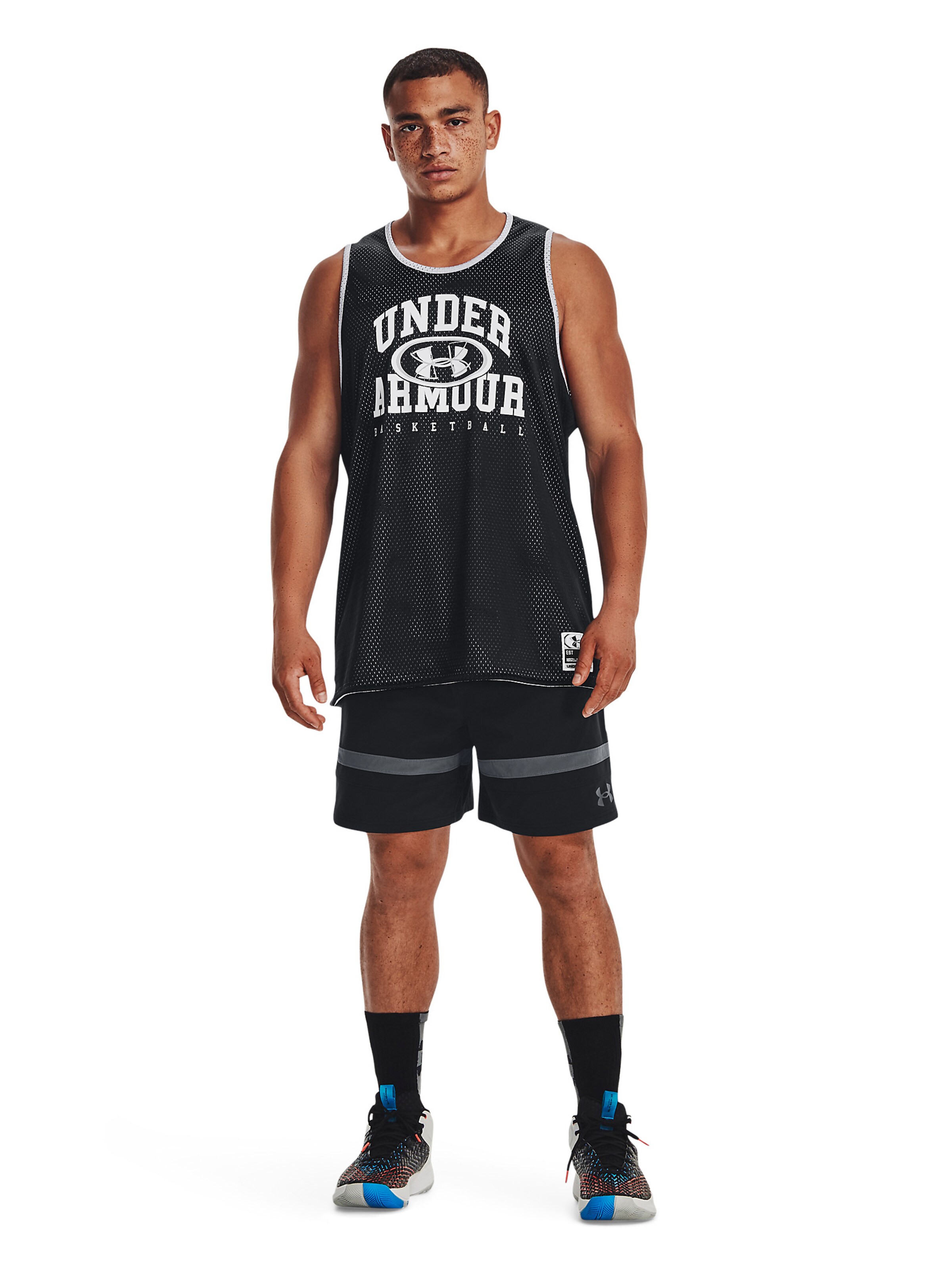 UNDER ARMOUR Loosefit Sportshorts 'Baseline' in Schwarz: Vorderseite