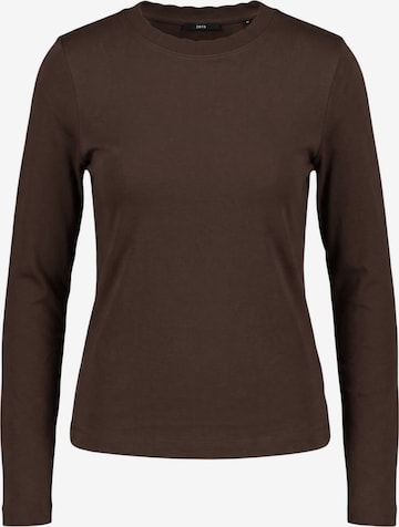 zero Shirt in Braun: Vorderseite
