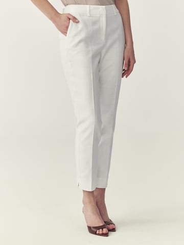 TATUUM Regular Trousers in White