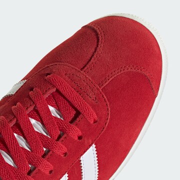 ADIDAS ORIGINALS Низкие кроссовки 'Gazelle' в Красный