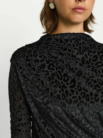 Soft Rebels Šaty 'SRZaria' – černá