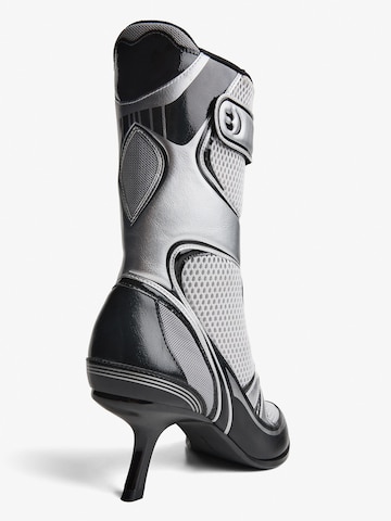 Bottines à lacets Bershka en mélange de couleurs