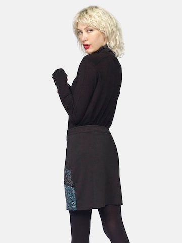 KOROSHI Skirt in Black