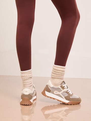 Lipsy Σνίκερ χαμηλό σε γκρι