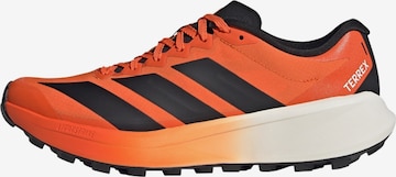 ADIDAS TERREX - Sapatilha de corrida 'Agravic 4' em laranja: frente