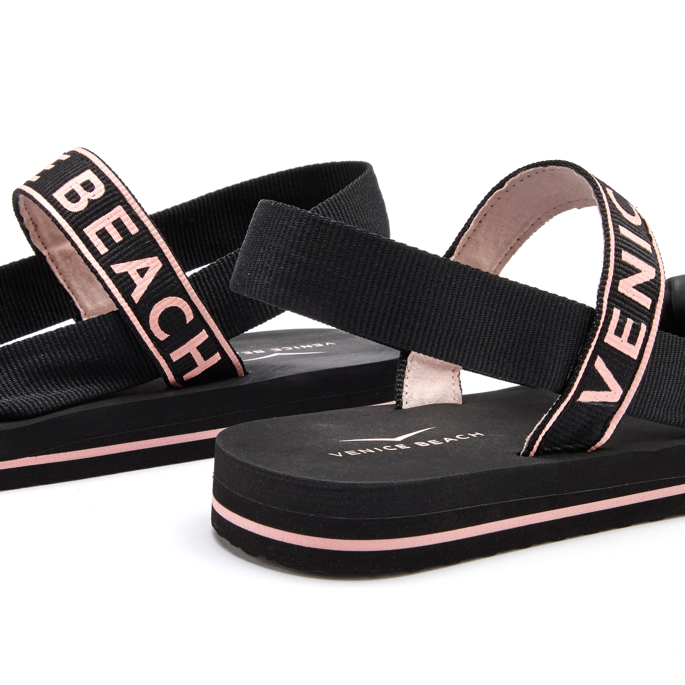 VENICE BEACH Босоножки в Черный