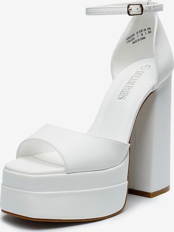 Dream Pairs Strap Sandals in White: front