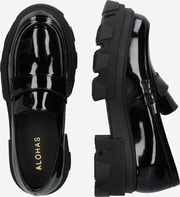 Alohas Classic Flats 'Trailblazer' in Black