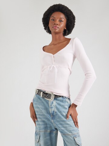 HOLLISTER - Camiseta en rosa: frente