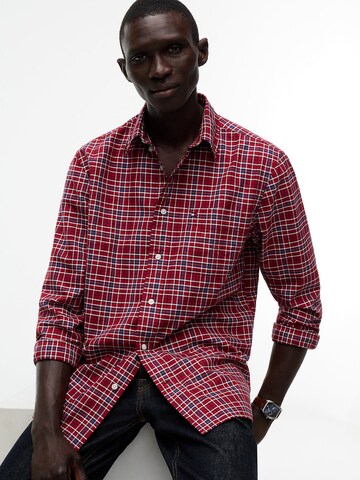 TOMMY HILFIGER Comfort fit Button Up Shirt in Red