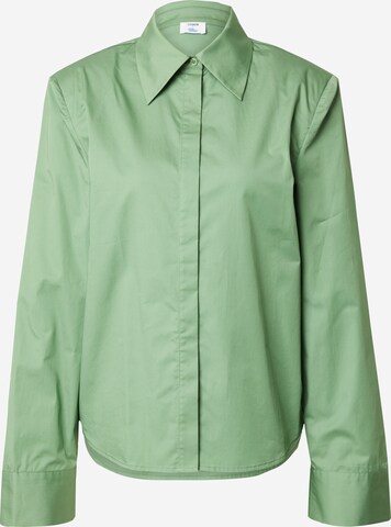 Camicia da donna 'Effie' di ABOUT YOU x Emili Sindlev in verde: frontale