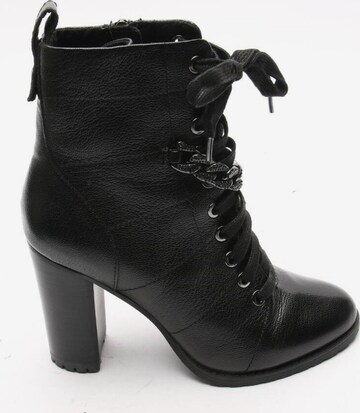 Karl Lagerfeld Dress Boots in 37 in Black: front