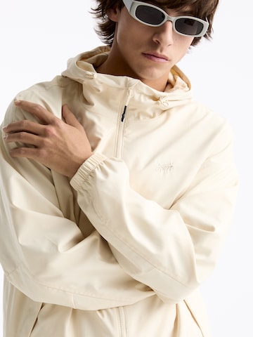 Pull&Bear Jacke in Beige