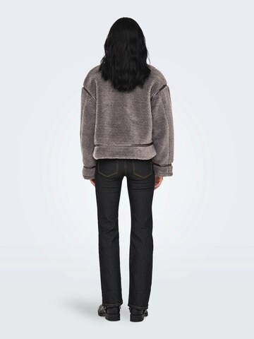 ONLY - Chaqueta de entretiempo en gris