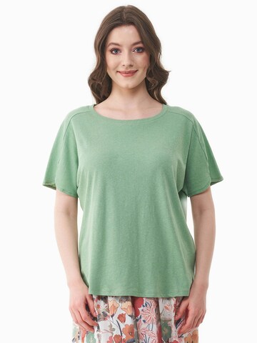 Organication Shirt in Green: front