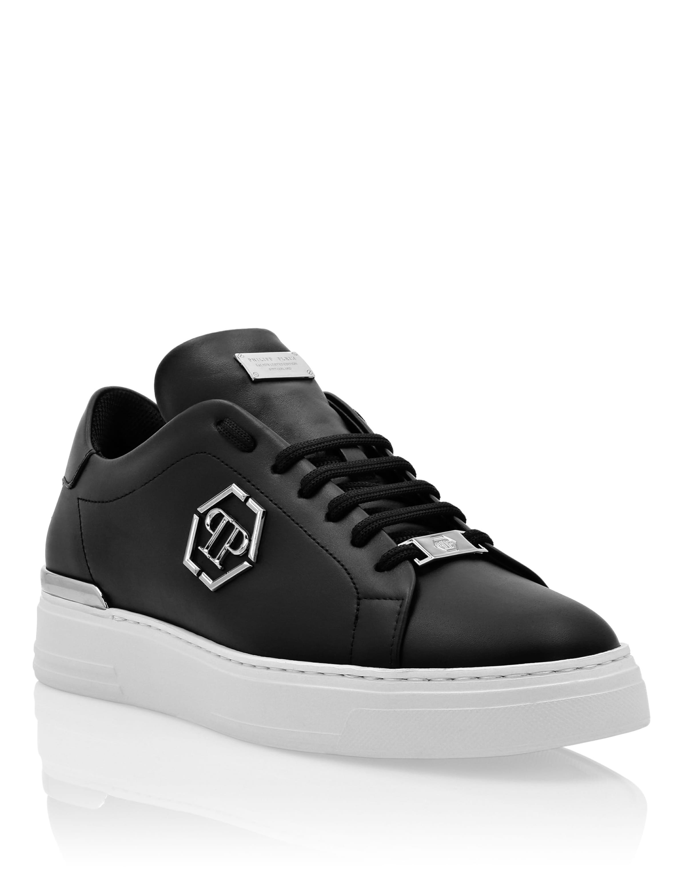 Philipp Plein - Sapatilhas baixas 'Hexagon' em preto: frente