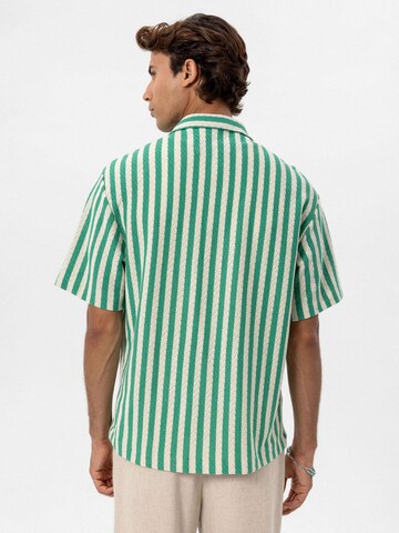Antioch Regular fit Button Up Shirt in Green