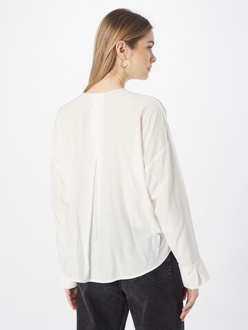 ESPRIT - Blusa en blanco