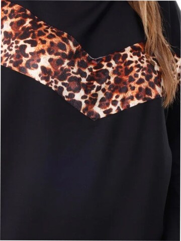 Shape Of You Sweatshirt in Zwart