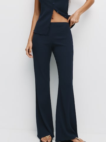Pull&Bear Flared Nadrág - kék: elől