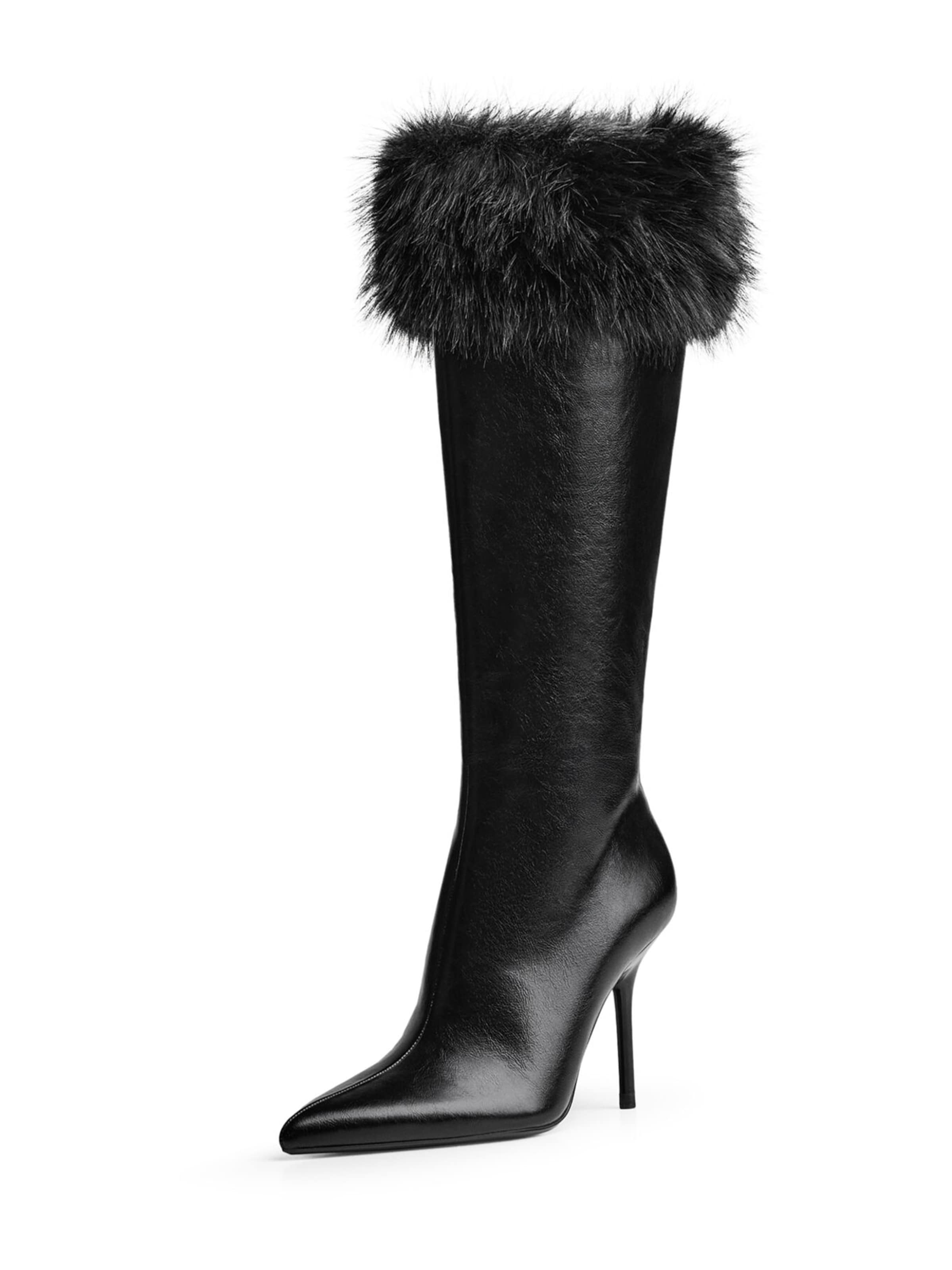 BershkaČizme - crna boja: prednji dio