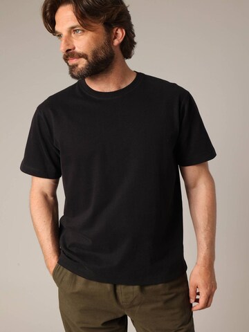 T-Shirt 'Juwon' Deeluxe en noir : devant