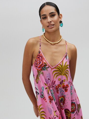 Lola Casademunt - Vestido en rosa