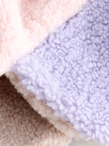 Next Sapka - vegyes színek