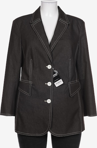 Emilia Lay Blazer in XXL in Black: front