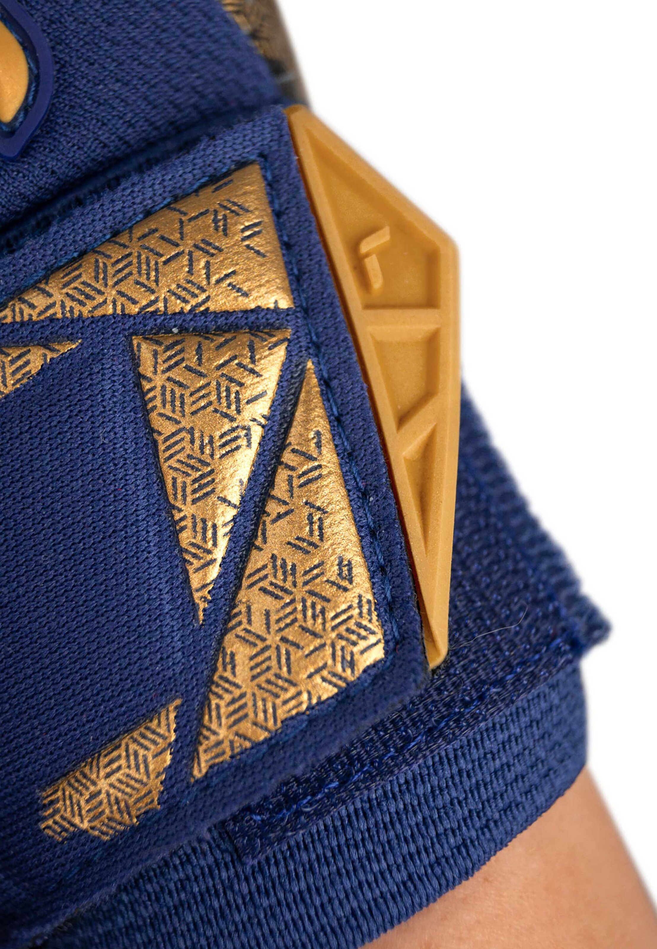 REUSCH Sporthandschoenen 'Attrakt Fusion Guardian' in Blauw