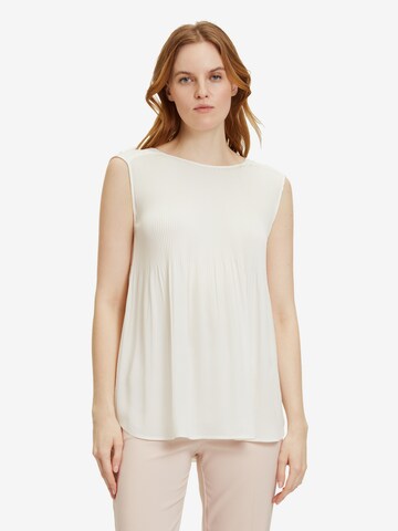 Betty Barclay Blouse in White: front